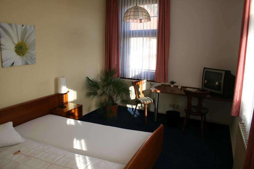 Landgasthof & Hotel Krone Eischleben Ichtershausen Luaran gambar